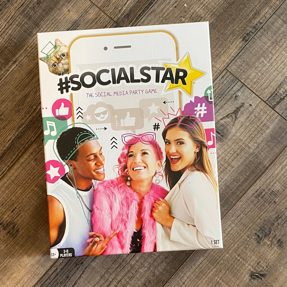 NEW IN BOX #SocialStar Party Game